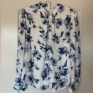 White House Black Market NWOT Blouse Size 10